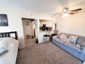 7979 Mission Center Ct, Unit 01 in San Diego, CA - Building Photo - Building Photo