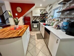 20 Bannerman St in St John's, NL - Building Photo - Building Photo