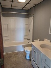 100 Smith St in Fall River, MA - Building Photo - Building Photo