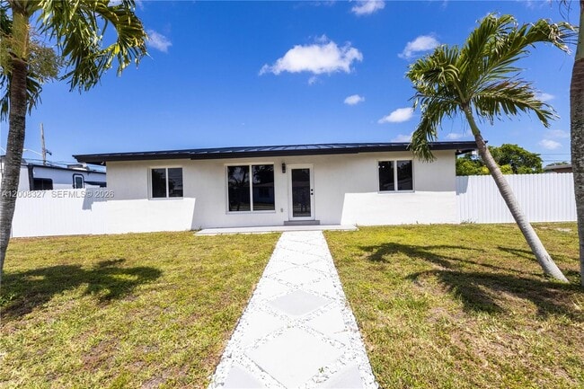 3001 SW 35th Ave in West Park, FL - Building Photo - Building Photo