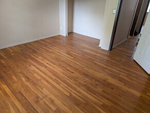 2812 E 10th St in Kansas City, MO - Building Photo - Building Photo