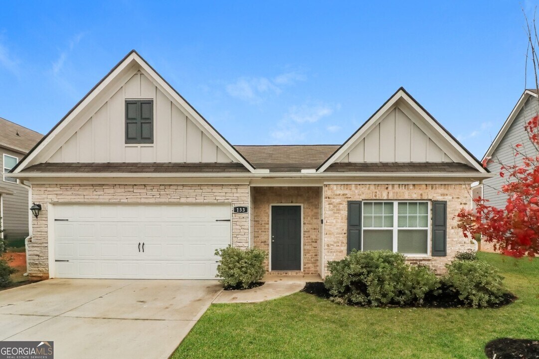 133 Innis Brk Cir in Cartersville, GA - Building Photo