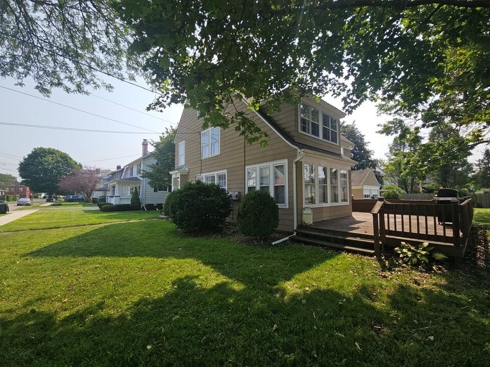 465 Beecher St in Elmira, NY - Building Photo