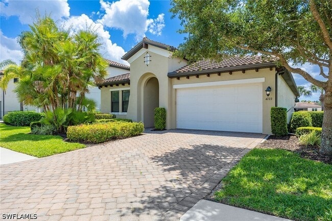 property at 4722 Formosa Dr
