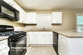 8139 Green Garden Dr in Riverdale, GA - Building Photo - Building Photo