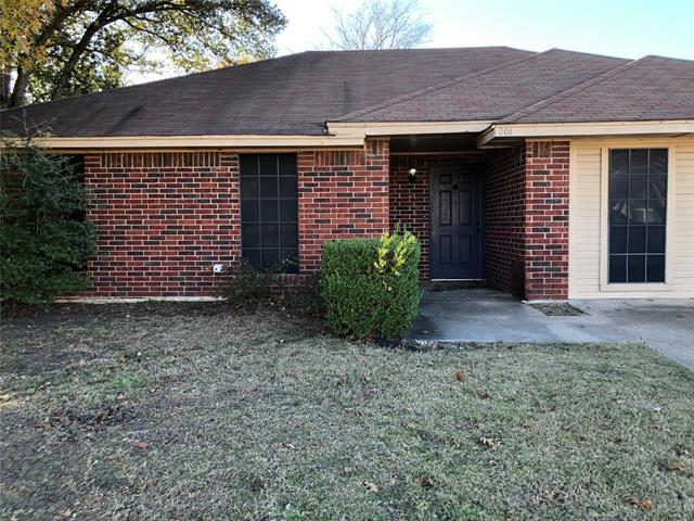 901 Park Pl Blvd in Midlothian, TX - Building Photo - Building Photo