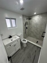 770 SE 4th Pl in Hialeah, FL - Building Photo - Building Photo