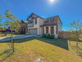 121 Outlaw Dr in Jarrell, TX - Building Photo
