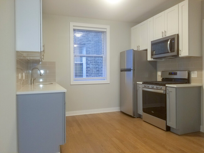 property at 4837 N Wolcott Ave