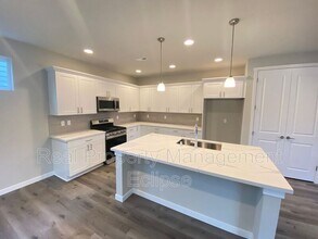 7604 61st Dr NE in Marysville, WA - Building Photo - Building Photo