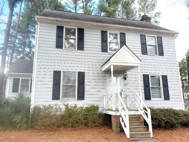 property at 7325 N Thorncliff Pl