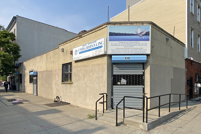 618 Myrtle Ave in Brooklyn, NY - Building Photo - Building Photo