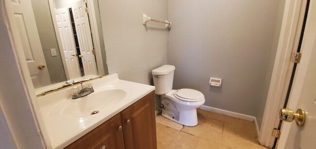 2578 Chestnut Woods Dr