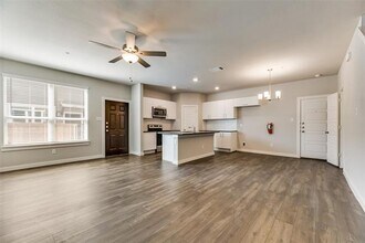 659 Wheatfield Dr in Venus, TX - Building Photo - Building Photo