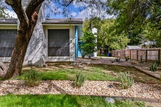 124 W William Cannon Dr in Austin, TX - Building Photo - Building Photo