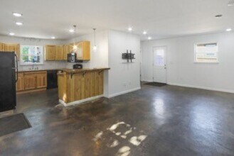 1835 W Mitchell St in Fayetteville, AR - Building Photo - Building Photo