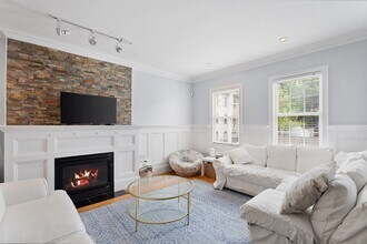 72 Baxter St in Boston, MA - Building Photo - Building Photo