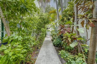 631 Euclid Ave in Miami Beach, FL - Building Photo - Building Photo