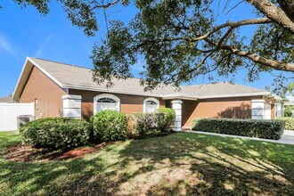 7742 Ashford Dr in Lakeland, FL - Building Photo - Building Photo