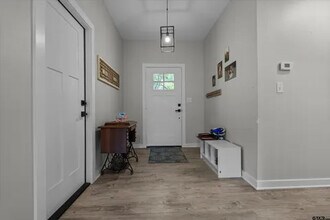 17459 CR 4108 in Lindale, TX - Foto de edificio - Building Photo