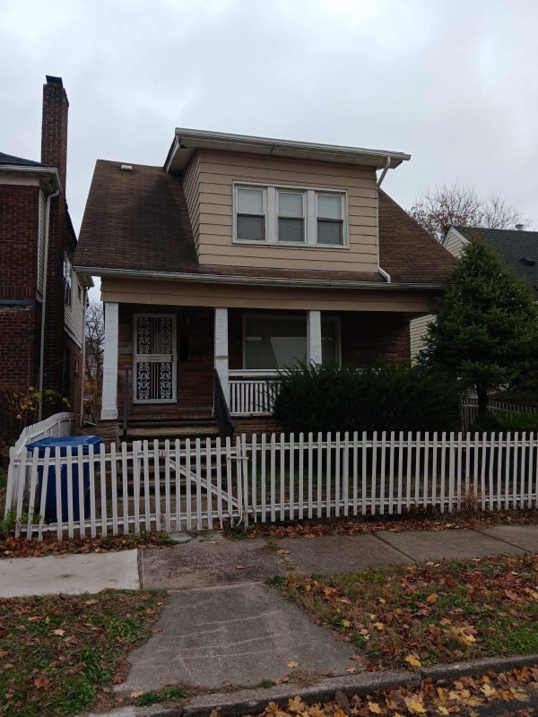 property at 4 Frazier St