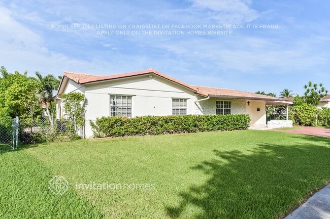 property at 3220 SW 118th Ct