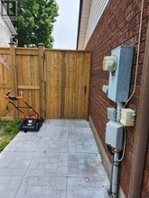 54 Ondrey St in Bradford West Gwillimbury, ON - Building Photo - Building Photo