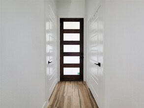 5019 Creekmont Dr in Houston, TX - Building Photo - Building Photo