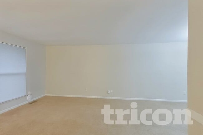 1563 Park Ridge Ln in Arnold, MO - Building Photo - Building Photo