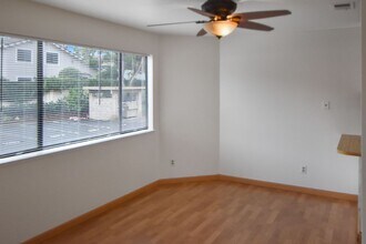 5030 Valley Crest Dr in Concord, CA - Building Photo - Building Photo