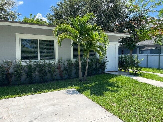 4034 NW 23rd Ave in Miami, FL - Building Photo - Building Photo
