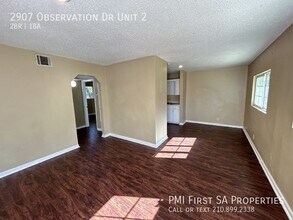 2907 Observation Dr-Unit -2 in San Antonio, TX - Foto de edificio - Building Photo