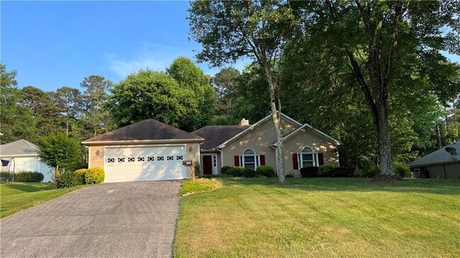 property at 995 Old Spring Way NE