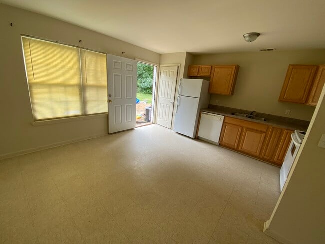 87 Co Rd 857 in Montevallo, AL - Foto de edificio - Building Photo