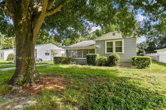 703 W Indiana Ave in Tampa, FL - Building Photo - Building Photo
