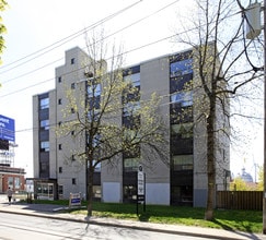 1 Springhurst Ave in Toronto, ON - Building Photo - Building Photo