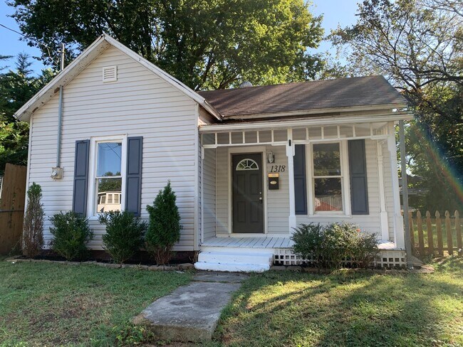 1318 N Douglas Ave in Springfield, MO - Building Photo - Building Photo