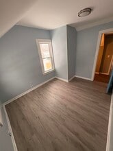 66 Sea View Ave in Irondequoit, NY - Foto de edificio - Building Photo