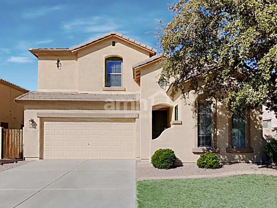 3474 E Turnberry Dr in Gilbert, AZ - Foto de edificio