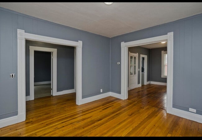 130 Bowles St in Springfield, MA - Foto de edificio - Building Photo