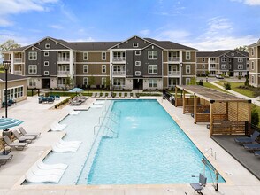 The Alexandria in Jackson, TN - Foto de edificio - Building Photo