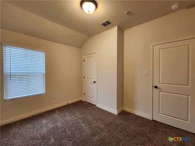 336 Untermaier St in Canyon Lake, TX - Building Photo - Building Photo