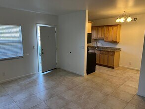 2301 NE 6th Ave in Wilton Manors, FL - Building Photo - Building Photo