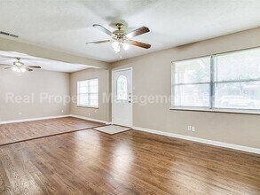 222 Pecos St in Garland, TX - Building Photo - Building Photo