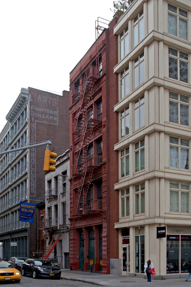 143 Greene St in New York, NY - Building Photo - Building Photo