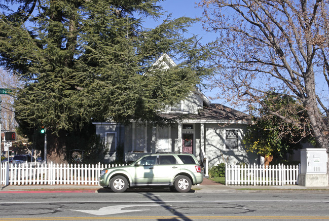 1291 Benton St in Santa Clara, CA - Building Photo - Building Photo