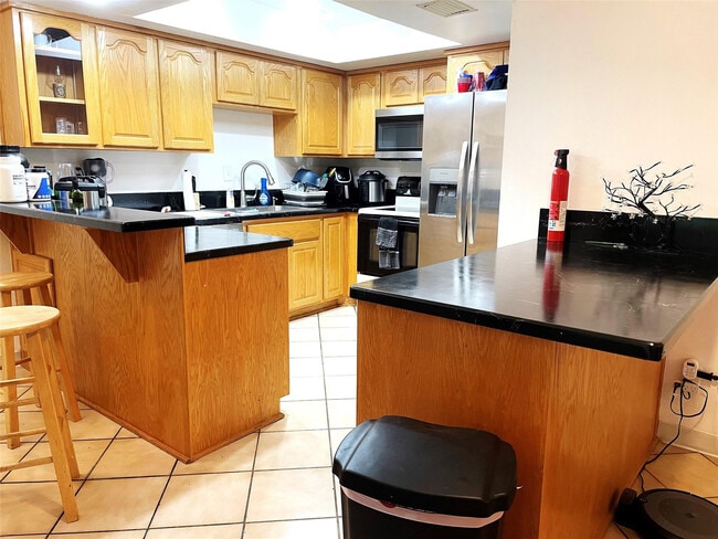 42 Matador Ln in Davie, FL - Building Photo - Building Photo