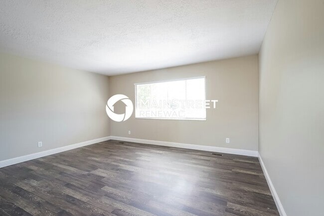 348 W 2400 S in Clearfield, UT - Building Photo - Building Photo