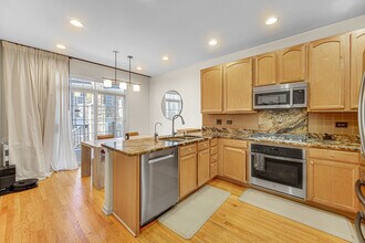 1264 Sarah Blvd in Vernon Hills, IL - Building Photo - Building Photo