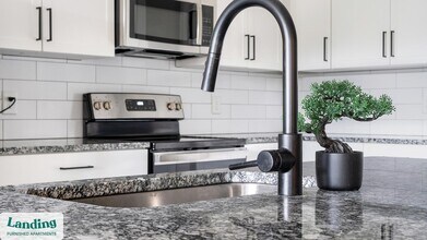 6025 Riverview Rd SE, Unit 6410 in Mableton, GA - Foto de edificio - Building Photo